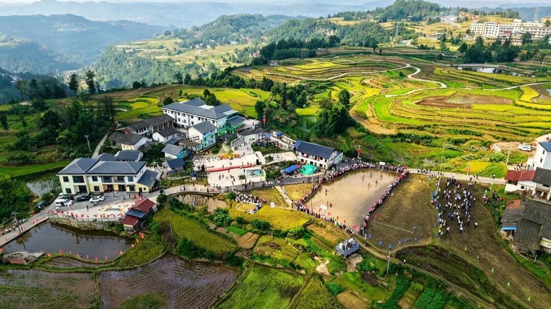 唱响丰收欢歌 激发振兴活力!2026年全国秋季“四季村晚”示范展示活动走进通川区月岩村·原文图片1