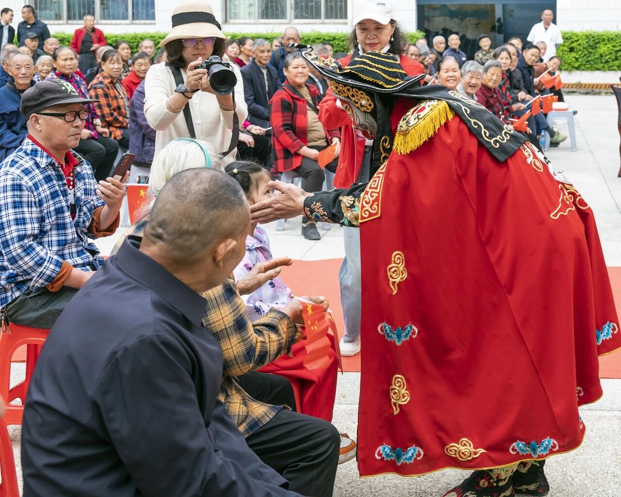 瑞兽送福